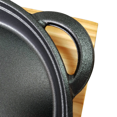 Cast Iron Frying Pot With Wood Board