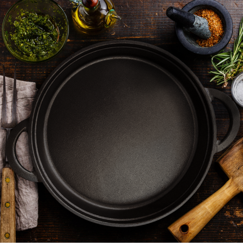 Cast Iron Frying Pot With Wood Board